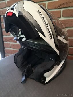 Vyklápěcí motocyklová helma SHUBERTH C3 PRO - 2