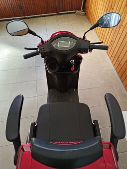 Elektrická tříkolka Selvo 31000 – jako nová, najeto jen 19km - 2