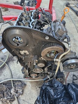 Motor octavia 81 kw ASV - 2