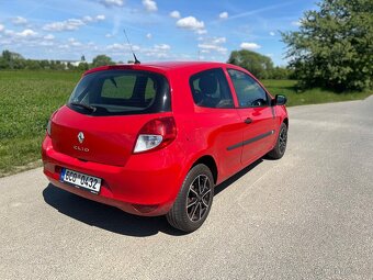 Renault Clio 1.2 i 55KW - 2