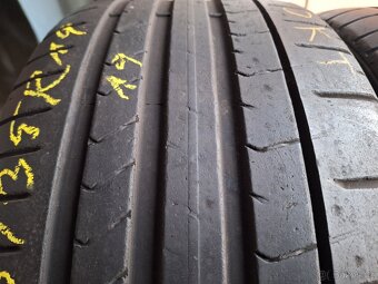 Prodám letní pneu 235/35/19 Pirelli - 2