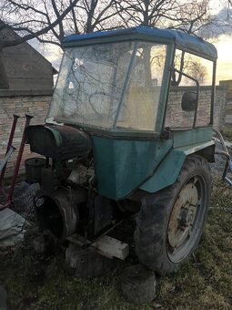 Prodám převodovku na ZETOR25K i koly, blatníky kabinou a hyd - 2