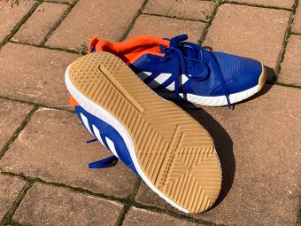 Sálová obuv zn. Adidas, vel. 6,5 - 2