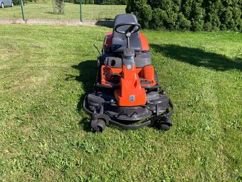 Zahradní traktor ,rider Husqvarna R 15 C - 2