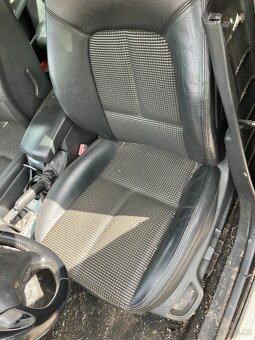 Peugeot 407 polokožené el. sedačky - 2