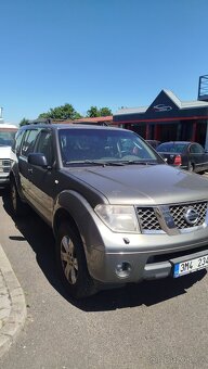 nissan pathfinder - 2