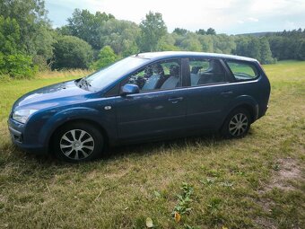 Ford Focus combi 2007 1,6 android radio, pravidelny servis - 2