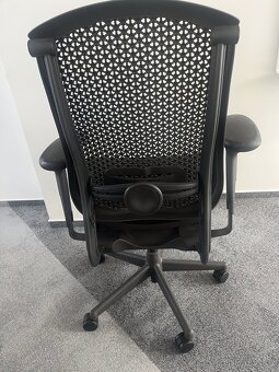 Ergonomická kancelářská židle Herman Miller Celle -top - 2