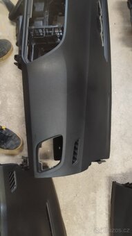 Originální palubní deska Seat Ateca - 2