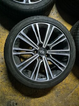 hyundai 5x114 225/45 R18 - 2
