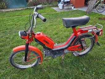 Babetta 210/215 s kartičkou, červená, dlouhé sedlo /4/ - 2