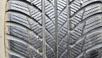 Zimní pneu 215/55/17 Bridgestone - 2