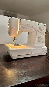 Šicí stroj - 2