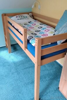 Krásná vyvýšená postel se skluzavkou masiv buk - 2