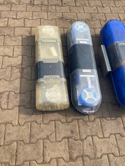 Maják modrý zábleskový - 2