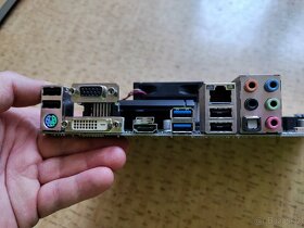 Základ celého PC (deska, cpu s gpu, paměti)-4ks - 2