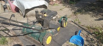 Sekačka Kawasaki Yard-man na náhradní díly - 2