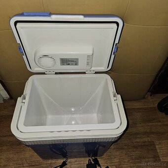'Chladici box na 220v a 12v - 2