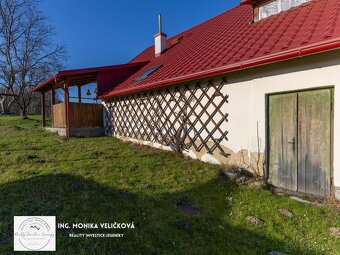 Prodej rodinného domu s pozemkem přes 2600m2 v Černé Vodě - 2