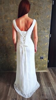 Bile minimalisticke svatebni saty vel S-M - 2