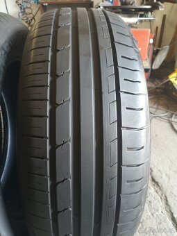 Sada letních pneu 215/55/17. - 2