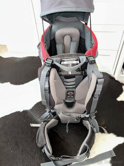 Krosna,nosič Deuter Kid Comfort II, vč. pláštěnky a stříšky - 2