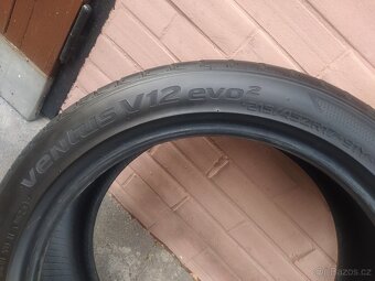 Hankook Ventus V12 evo² 215/45 R17 91Y XL - 2