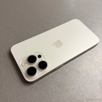 iPhone 15 Pro Max 256GB bílý titan, 12 měsíců záruka - 2