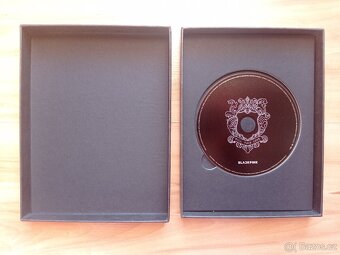 BLACKPINK: Kill this love (black version) - 2