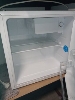 Lednička s mrazákem - 2