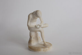 socha soška Chlapec s trnem alabastr akt antika - 2