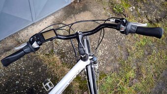 Prodám dámské elektrokolo zn. Leader fox lady - 2