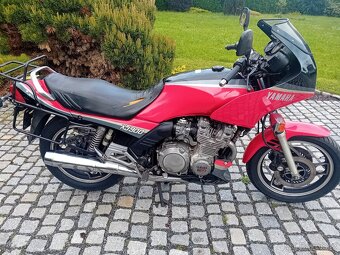 Yamaha XJ 900 F - 2
