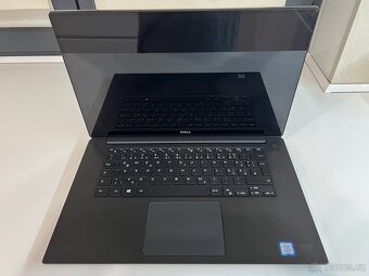 Dell XPS 15 9560 - 2