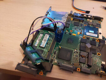 Služba: Instalace BIOSu libreboot pro Váš notebook. - 2