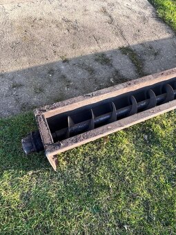 Šnek na uhlí s motorem - 2