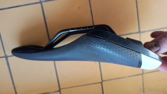 Cyklistické sedlo - 2