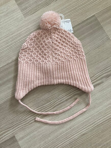 Růžová zimní čepice H&M, v.62/68 NOVÁ - 2