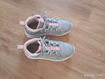 Prodám zateplené dámské boty značka PUMA - 2