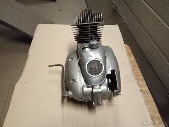 Motor na Čz 150 prodám - 2