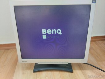 Prodám starý LCD MONITOR - 2