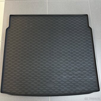 Gumová vana do kufru BMW 5 Touring G61/G31 - 2