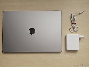 Apple MacBook Pro 16" (M1 Pro, 2021) - 2