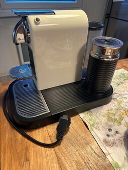 Kavovar kapslovy Delonghi Nespresso - 2