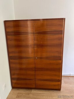 Retro Šatní skříň - 2