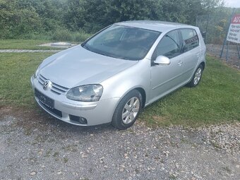 VW GOLF 1,6 MPI - 2