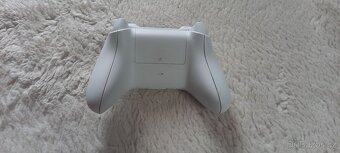 Prodám ovladač pro XBOX ONE - 2