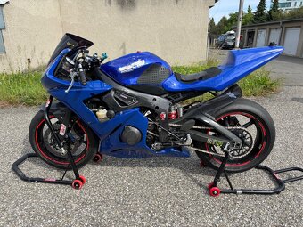 Yamaha R6 okruhovka - 2