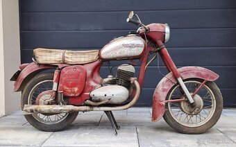 Jawa 350.Typ 354. Odstavena 50 rokov v garazi. - 2