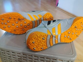 TRETRY SKOK VYSOKÝ ADIDAS ADISTAR 8,5US - 2